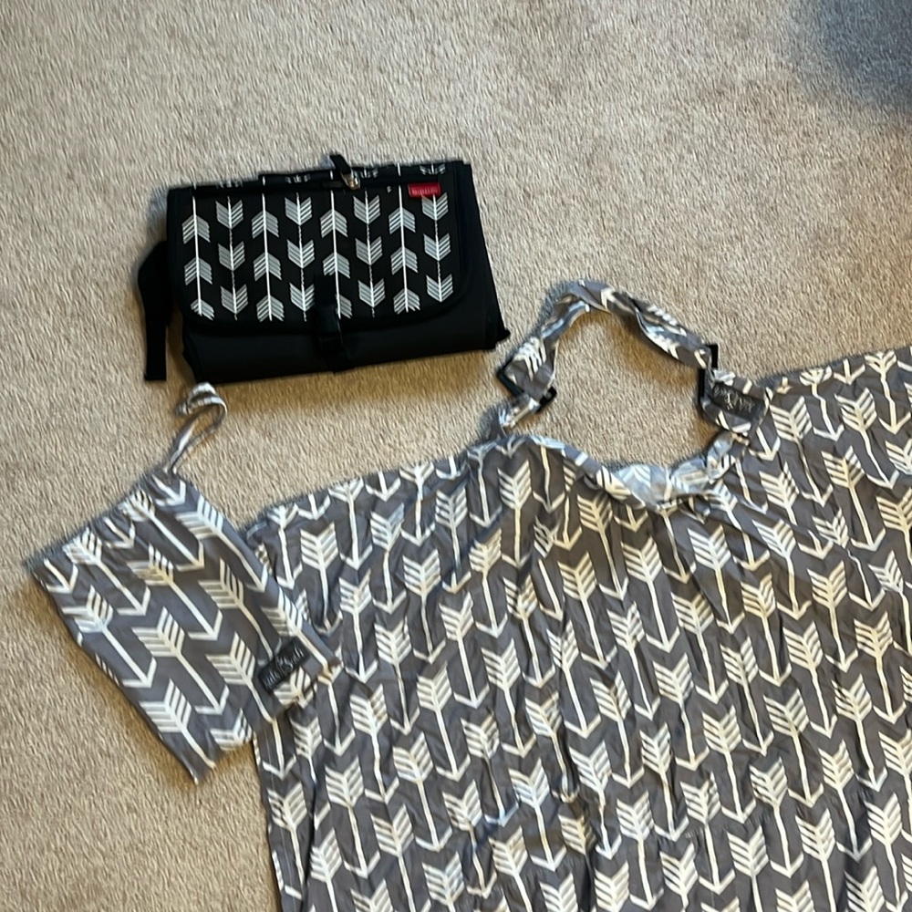 Nursing cover and diaper mat